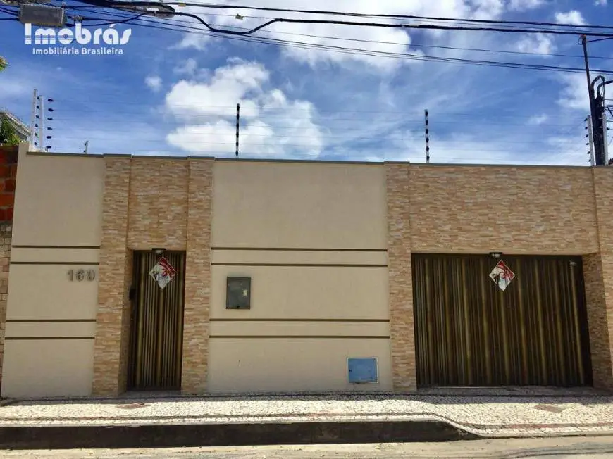 Foto 1 de Casa com 3 Quartos à venda, 315m² em Edson Queiroz, Fortaleza