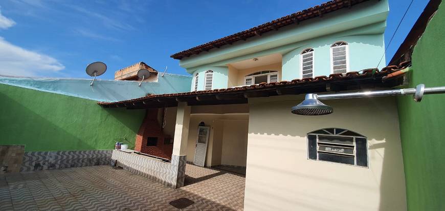 Foto 4 de Sobrado com 4 Quartos à venda, 300m² em Santa Maria, Brasília