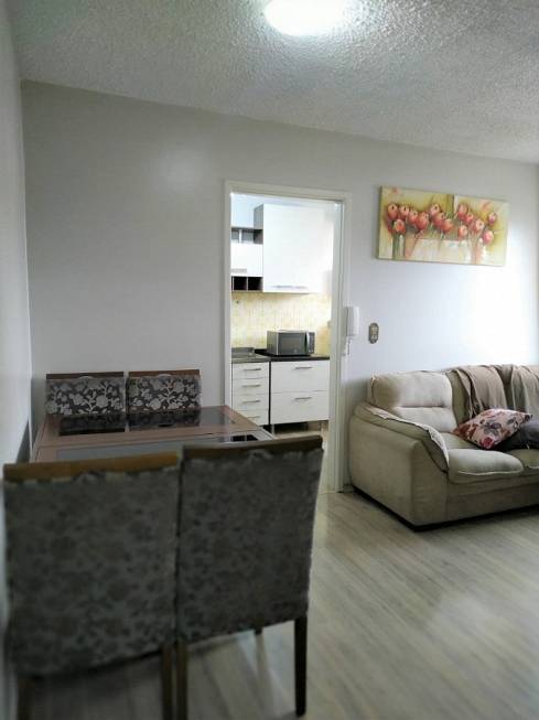 Foto 4 de Apartamento com 2 Quartos para alugar, 65m² em Medianeira, Caxias do Sul