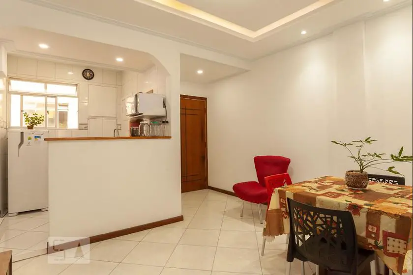 Foto 4 de Apartamento com 2 Quartos para alugar, 65m² em Pituba, Salvador