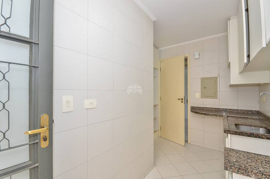 Foto 5 de Apartamento com 3 Quartos à venda, 62m² em Tingui, Curitiba