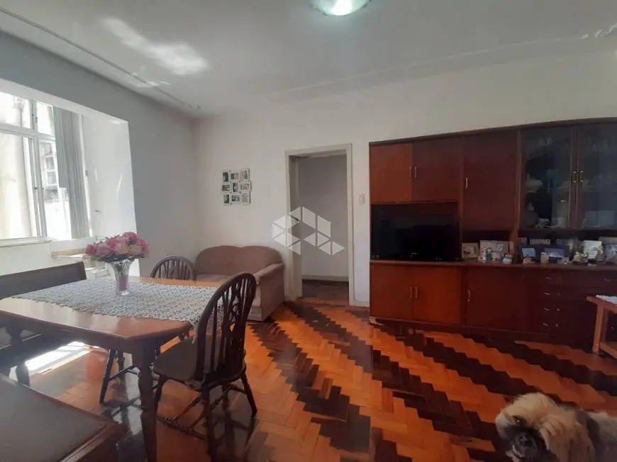 Foto 1 de Apartamento com 4 Quartos à venda, 96m² em Moinhos de Vento, Porto Alegre