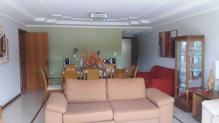Foto 2 de Apartamento com 5 Quartos à venda, 220m² em Teixeiras, Juiz de Fora