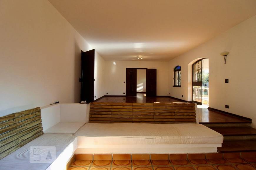 Foto 2 de Casa com 5 Quartos para alugar, 470m² em Santo Amaro, São Paulo