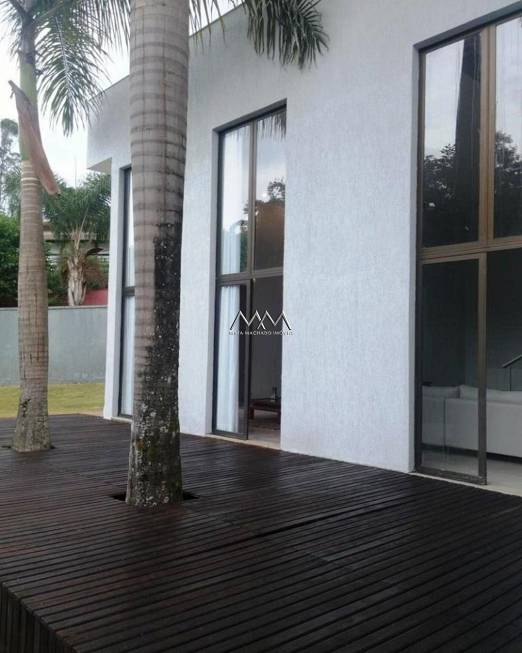 Foto 3 de Casa de Condomínio com 3 Quartos para alugar, 360m² em Vila del Rey, Nova Lima