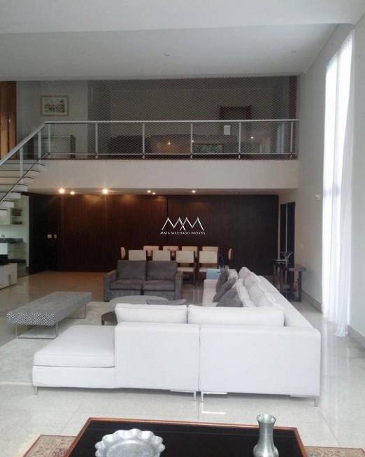 Foto 5 de Casa de Condomínio com 3 Quartos para alugar, 360m² em Vila del Rey, Nova Lima