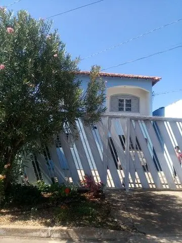 Foto 1 de Sobrado com 4 Quartos à venda, 144m² em Samambaia, Brasília