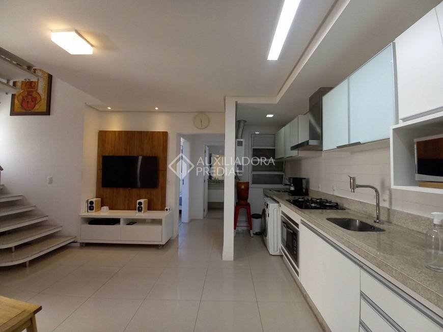 Foto 5 de Apartamento com 2 Quartos à venda, 77m² em Agronômica, Florianópolis