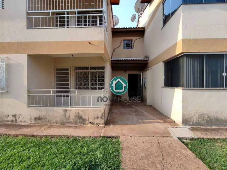 Foto 2 de Apartamento com 2 Quartos à venda, 63m² em Coophamat, Campo Grande