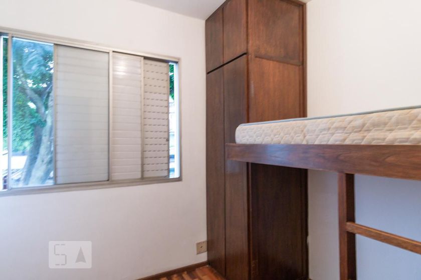 Foto 4 de Apartamento com 3 Quartos para alugar, 70m² em Jardim Ester Yolanda, São Paulo