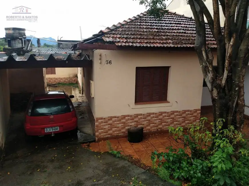 Foto 2 de Casa com 2 Quartos à venda, 150m² em Vila Pereira Barreto, São Paulo