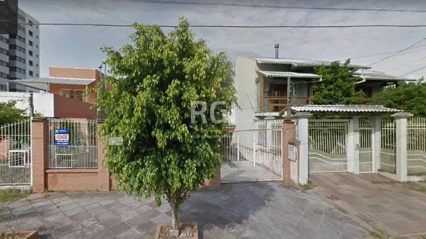 Foto 1 de Casa com 3 Quartos à venda, 200m² em Jardim Itú Sabará, Porto Alegre