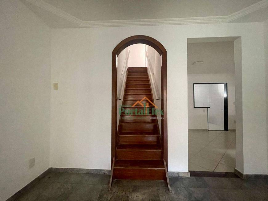 Foto 5 de Casa com 4 Quartos para alugar, 220m² em Parque Residencial Laranjeiras, Serra