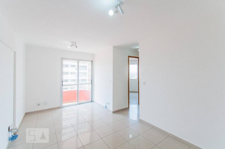 Foto 1 de Apartamento com 2 Quartos para alugar, 56m² em Cambuci, São Paulo