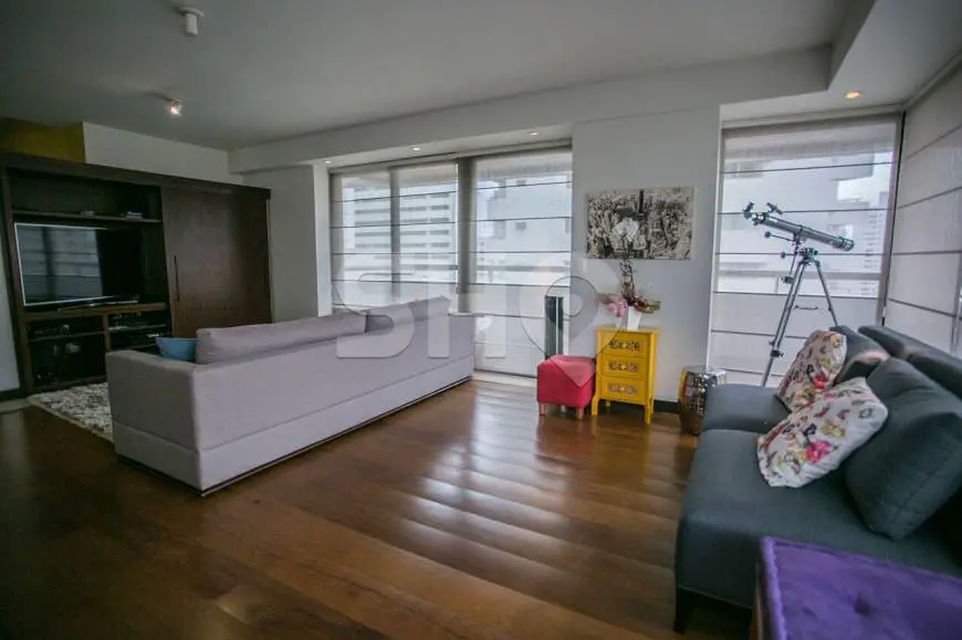 Foto 4 de Apartamento com 4 Quartos para alugar, 290m² em Aclimação, São Paulo