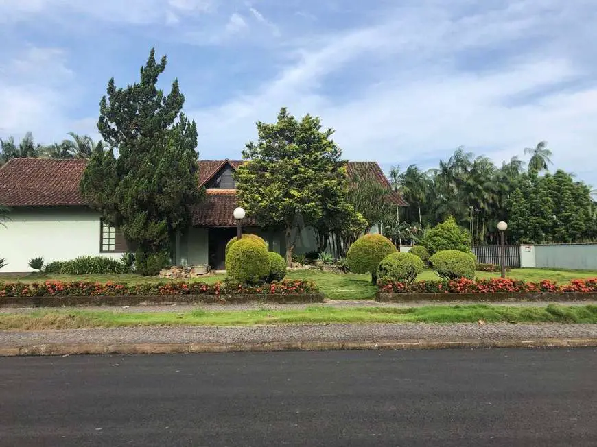 Foto 1 de Casa com 2 Quartos à venda, 450m² em Pirabeiraba, Joinville