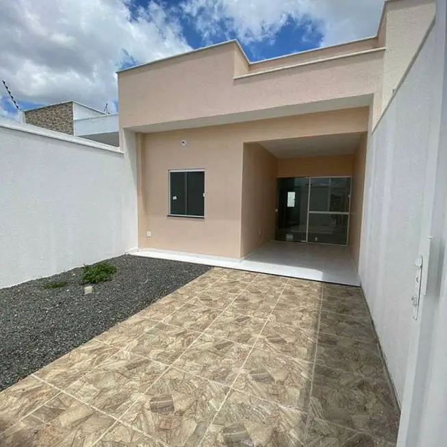 Foto 1 de Casa com 2 Quartos à venda, 72m² em Santa Mônica, Feira de Santana