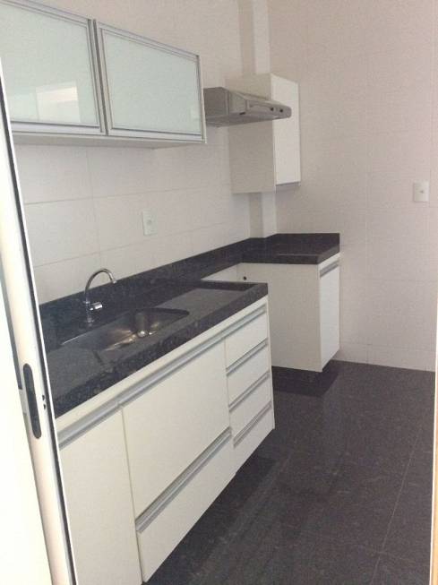 Foto 2 de Apartamento com 3 Quartos à venda, 92m² em Jardim Finotti, Uberlândia