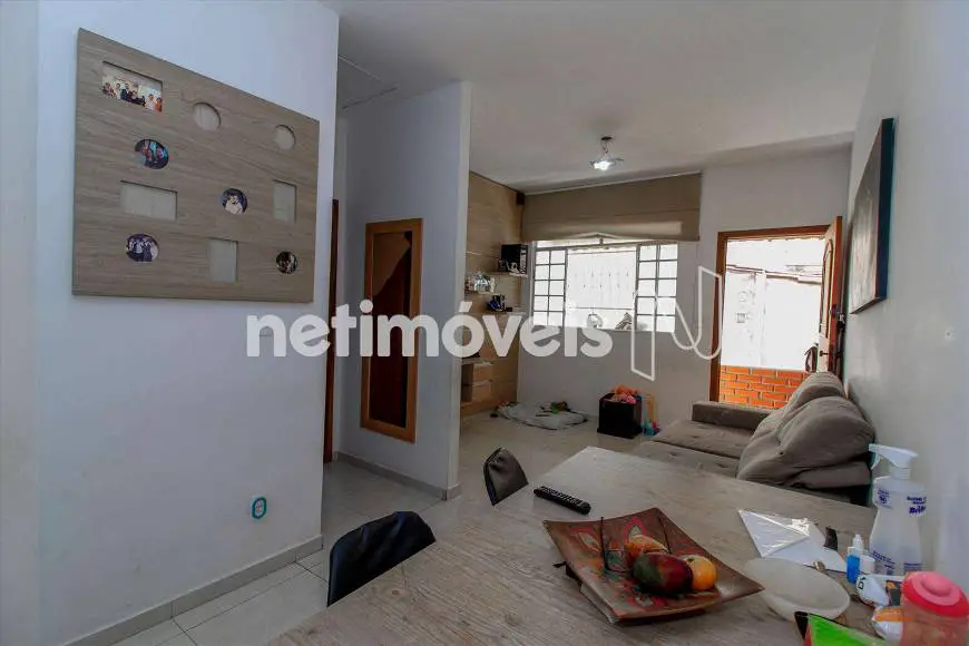 Foto 2 de Casa com 2 Quartos à venda, 60m² em Ouro Preto, Belo Horizonte