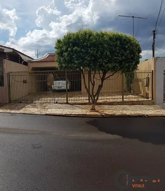 Foto 1 de Casa com 3 Quartos à venda, 192m² em Vila Formosa, Presidente Prudente