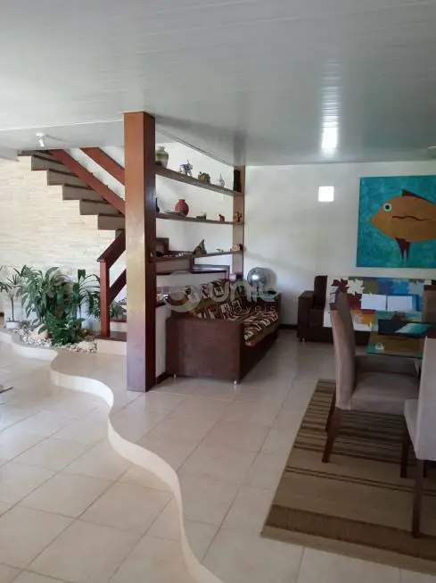 Foto 1 de Casa com 4 Quartos à venda, 338m² em São João do Rio Vermelho, Florianópolis