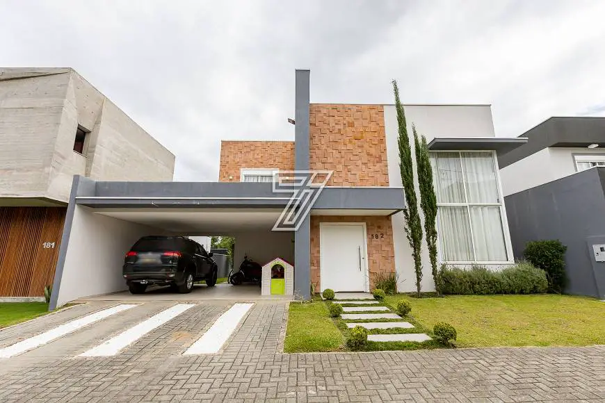 Foto 1 de Casa de Condomínio com 4 Quartos à venda, 224m² em Santa Felicidade, Curitiba