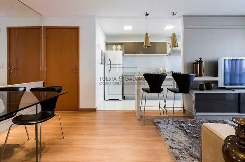 Foto 5 de Apartamento com 3 Quartos à venda, 79m² em Cabral, Curitiba