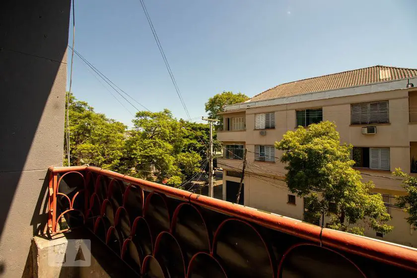 Foto 5 de Apartamento com 3 Quartos para alugar, 95m² em São Geraldo, Porto Alegre