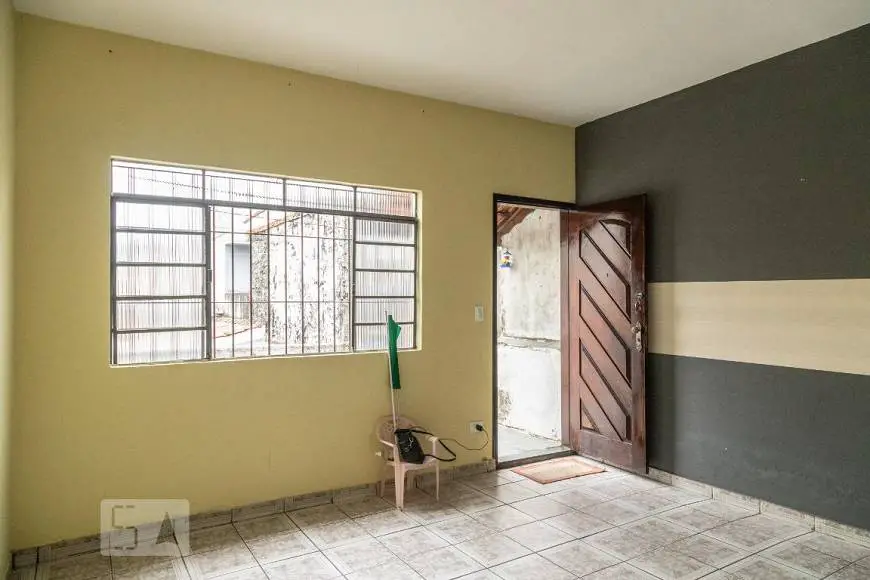 Foto 3 de Casa com 2 Quartos para alugar, 120m² em Artur Alvim, São Paulo