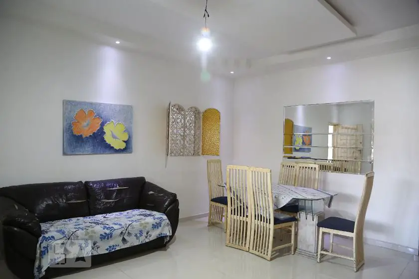 Foto 2 de Casa com 2 Quartos para alugar, 134m² em Vila Tupi, Praia Grande