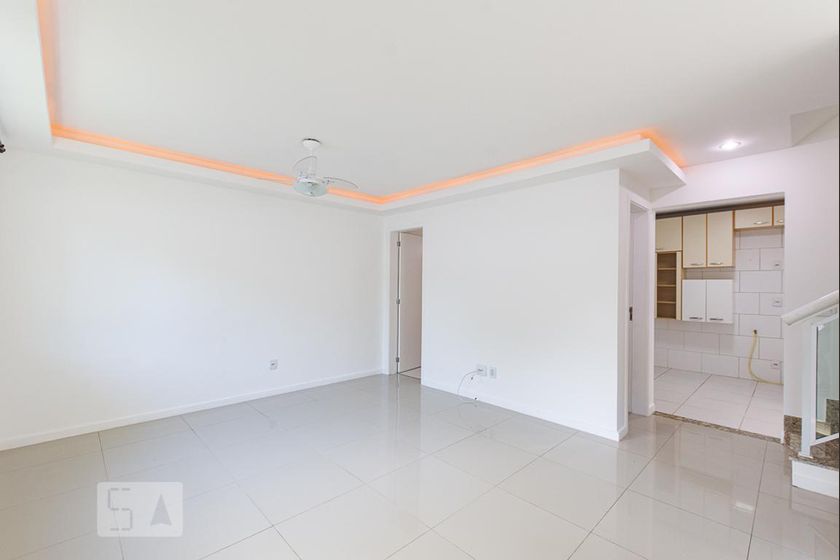 Foto 1 de Casa com 3 Quartos para alugar, 135m² em Maria Paula, Niterói
