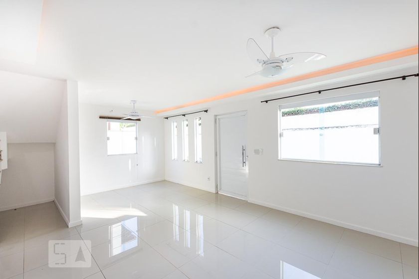 Foto 3 de Casa com 3 Quartos para alugar, 135m² em Maria Paula, Niterói