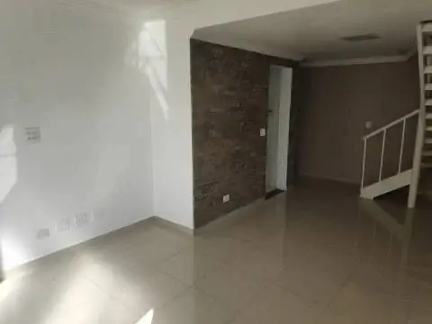 Foto 1 de Casa de Condomínio com 2 Quartos à venda, 82m² em Jardim Sarah, São Paulo