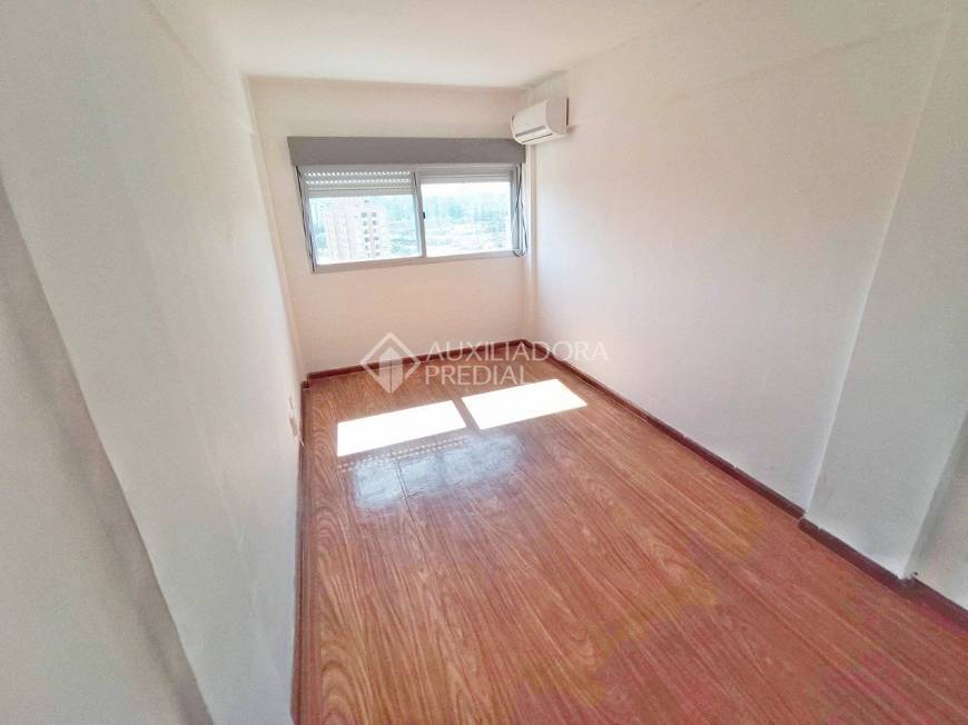 Foto 2 de Apartamento com 1 Quarto à venda, 45m² em Partenon, Porto Alegre