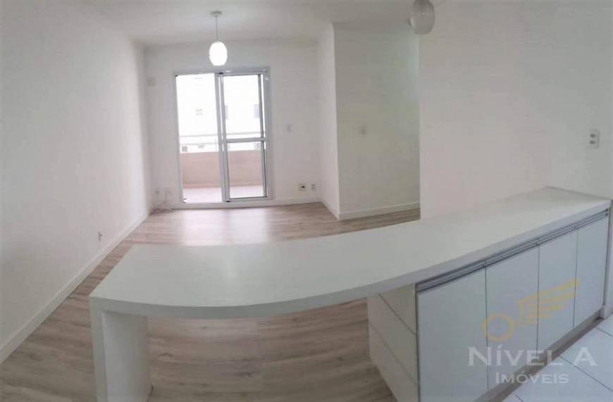 Foto 4 de Apartamento com 3 Quartos para alugar, 70m² em Barra Funda, São Paulo