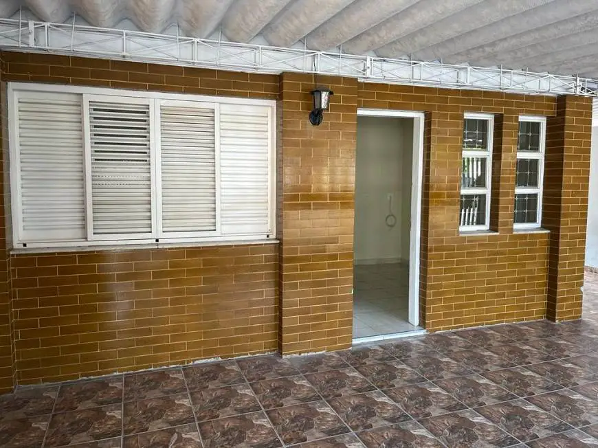 Foto 2 de Casa com 3 Quartos para alugar, 150m² em Santa Terezinha, Piracicaba