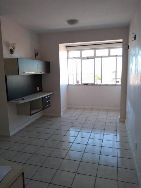 Foto 2 de Apartamento com 3 Quartos à venda, 76m² em Montese, Fortaleza