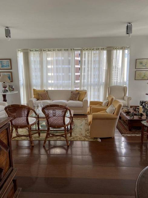 Foto 2 de Apartamento com 4 Quartos à venda, 260m² em Graça, Salvador