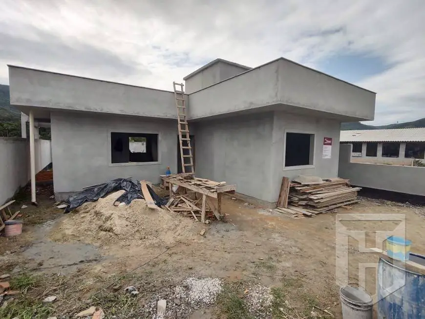 Foto 1 de Casa com 3 Quartos à venda, 75m² em Forquilhinhas, São José
