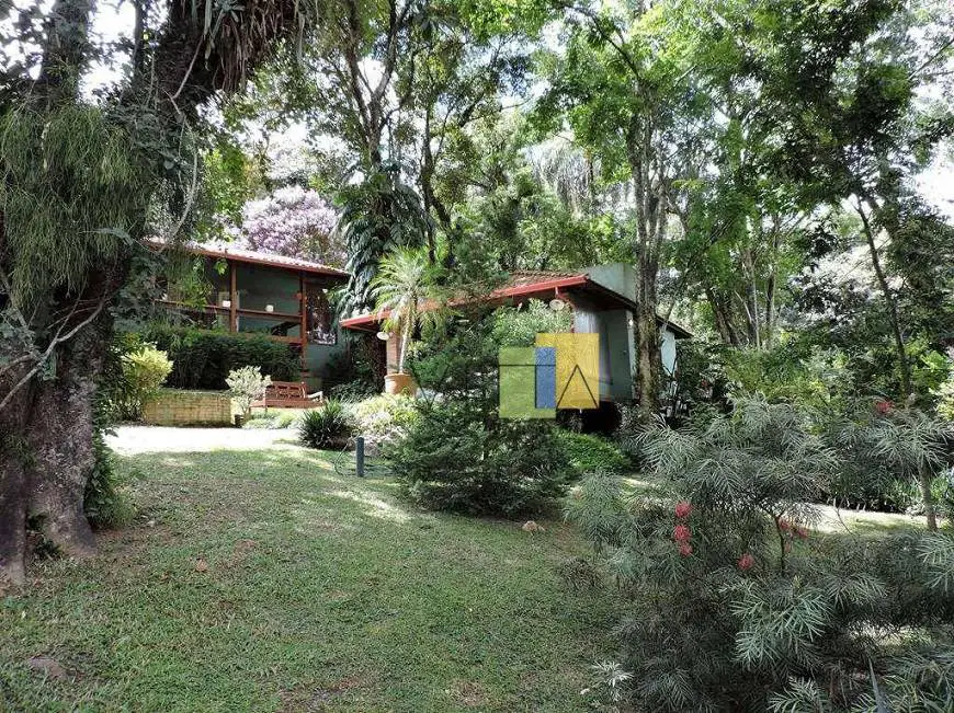 Foto 1 de Casa de Condomínio com 3 Quartos à venda, 320m² em Granja Viana, Carapicuíba