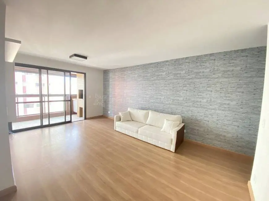 Foto 1 de Apartamento com 3 Quartos à venda, 121m² em Centro, Maringá