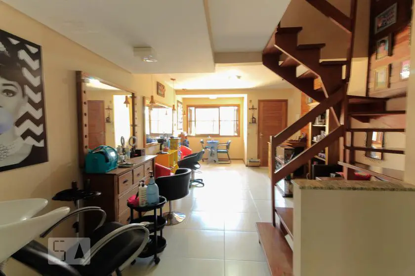 Foto 2 de Casa com 2 Quartos para alugar, 140m² em Guarujá, Porto Alegre