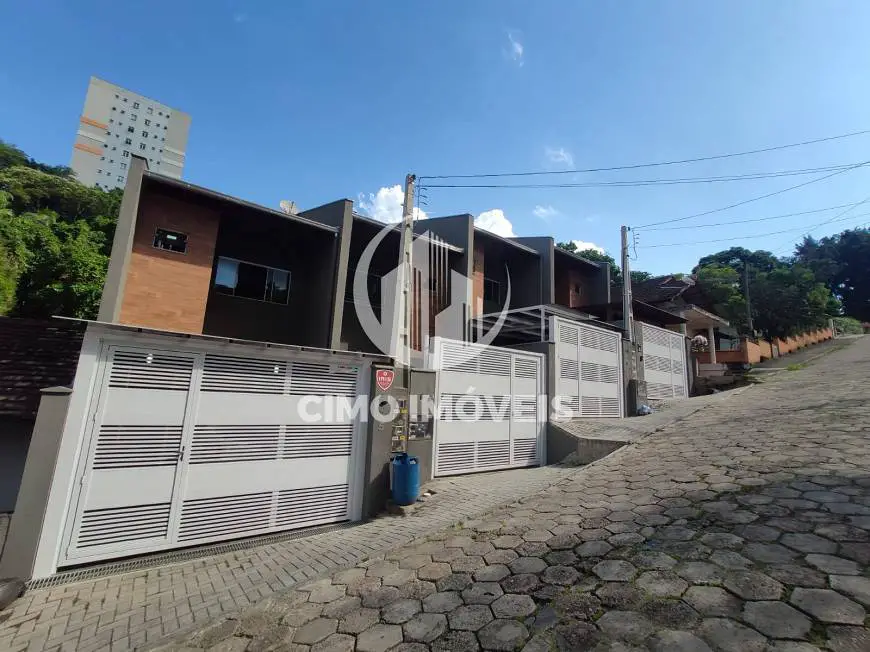 Foto 1 de Casa com 2 Quartos à venda, 78m² em Itoupava Seca, Blumenau