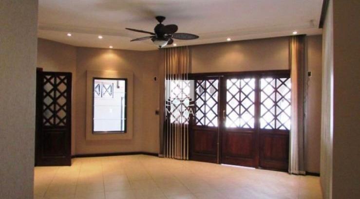 Foto 4 de Casa com 5 Quartos para alugar, 360m² em Santa Maria, Uberaba