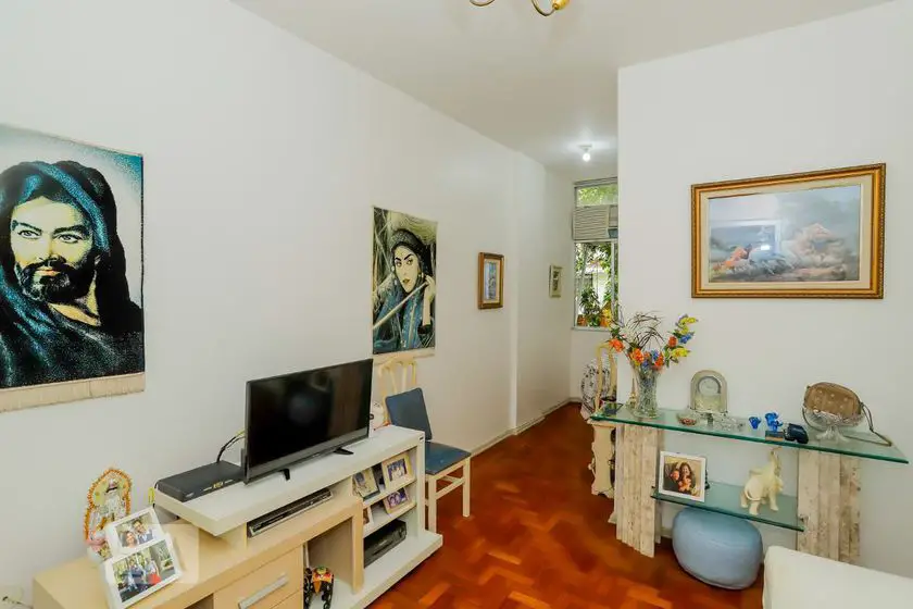 Foto 1 de Apartamento com 2 Quartos para alugar, 55m² em Copacabana, Rio de Janeiro