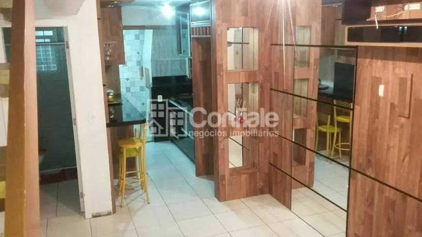 Foto 3 de Casa com 2 Quartos à venda, 54m² em Cidade Nova, Caxias do Sul