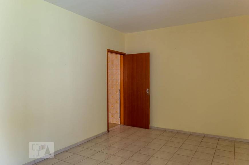 Foto 1 de Casa com 2 Quartos para alugar, 60m² em Piraporinha, Diadema