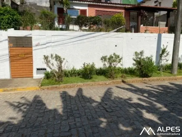 Foto 1 de Casa com 3 Quartos à venda, 71m² em Granja Comary, Teresópolis