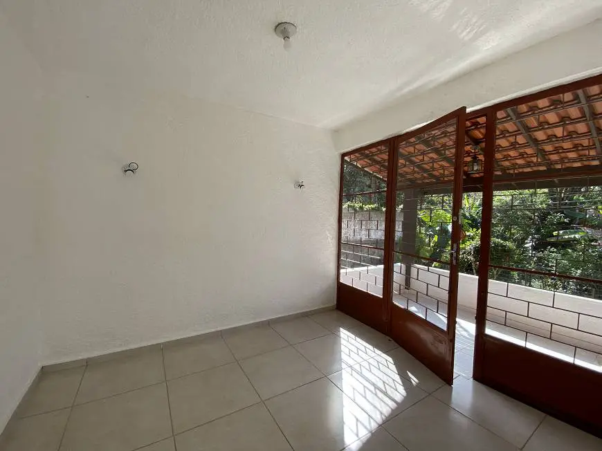 Foto 4 de Casa com 3 Quartos à venda, 71m² em Granja Comary, Teresópolis