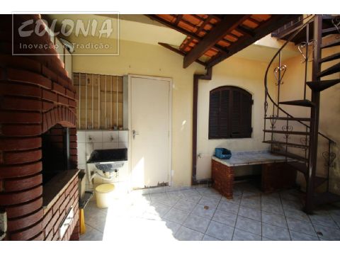 Foto 2 de Sobrado com 4 Quartos à venda, 249m² em Vila Sao Pedro, Santo André